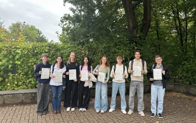 Wir gratulieren unseren Q1-Schülerinnen und Schülern zu ihrem bestandenen Cambridge Certificate C1! 